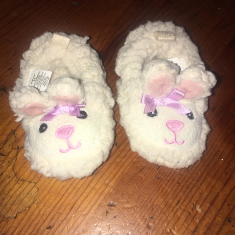 Baby girl bunny Slippers (6-9) M